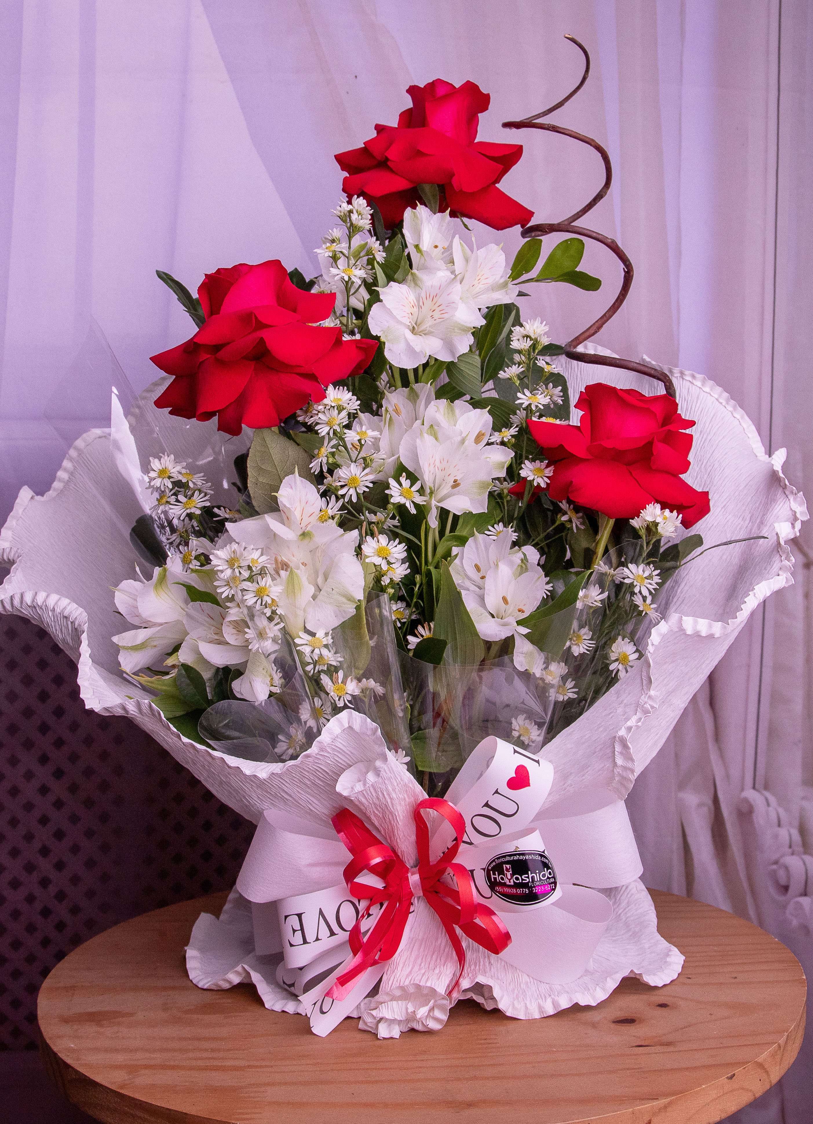 Sacolé com Três Rosas Importadas